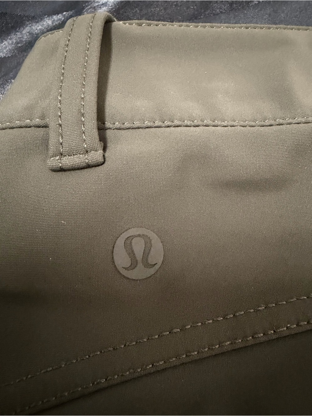 lululemon athletica Men's Olive Green Travel Duffel with Subtle Logo